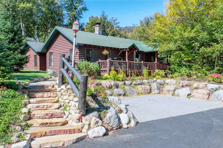 Cabin Lake Placid