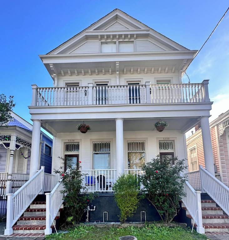 House West Riverside